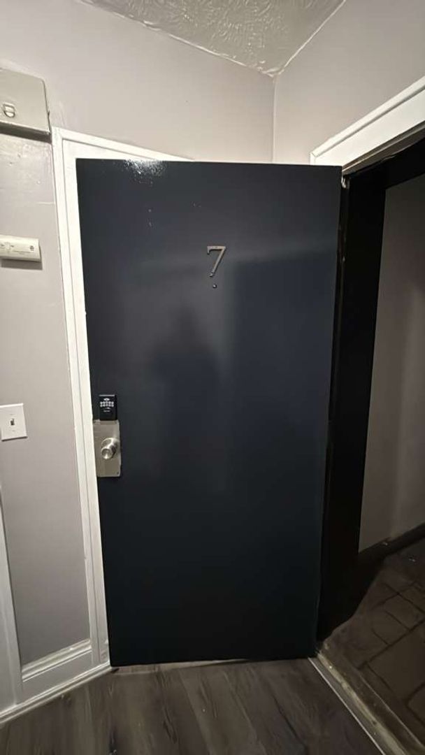 Cleveland Apartment: 14300 Lakashore Blvd