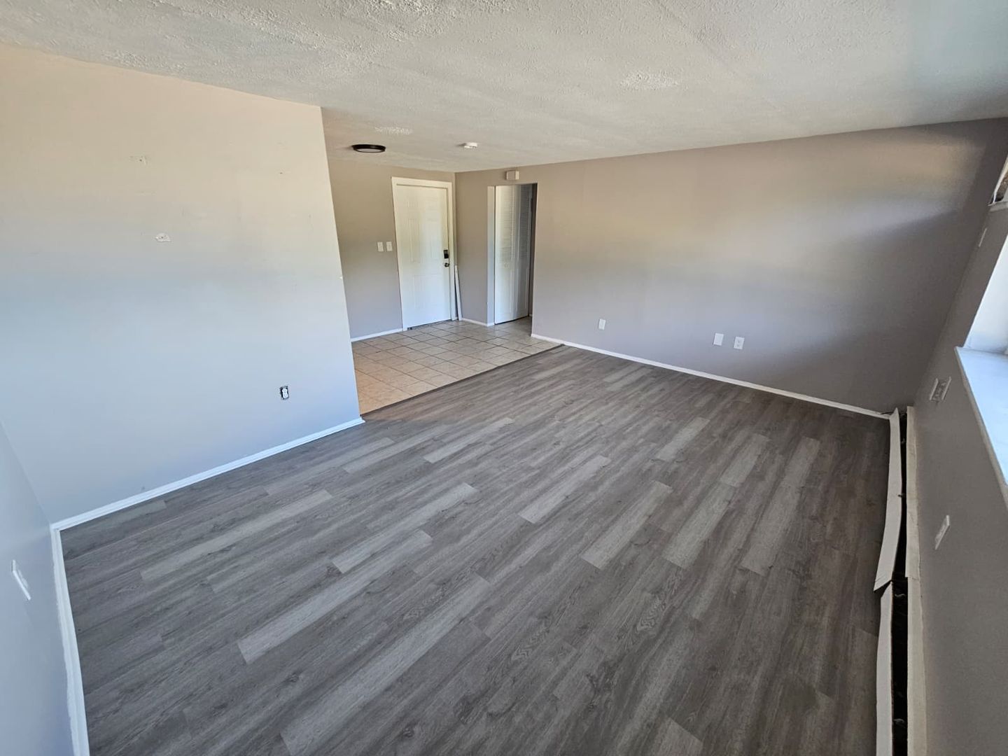 East Cleveland Apartment: 13540 Superior Rd