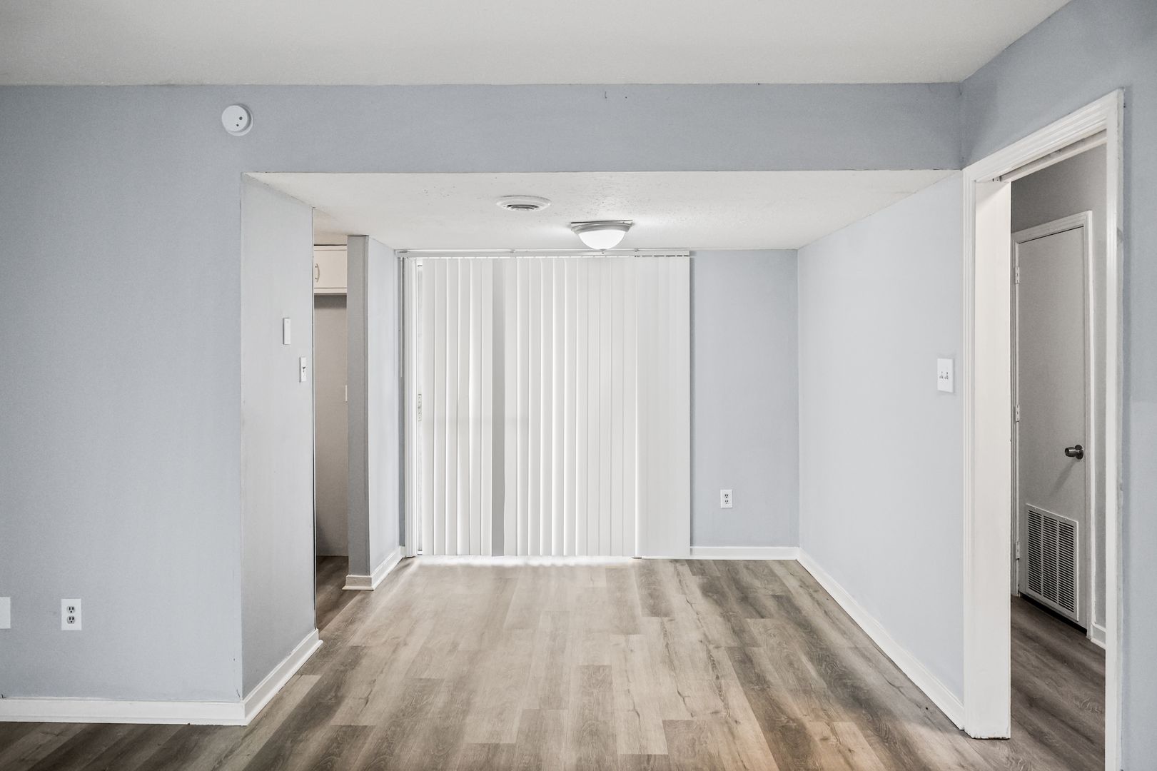 Jackson Apartment: 225 W McDowell Road