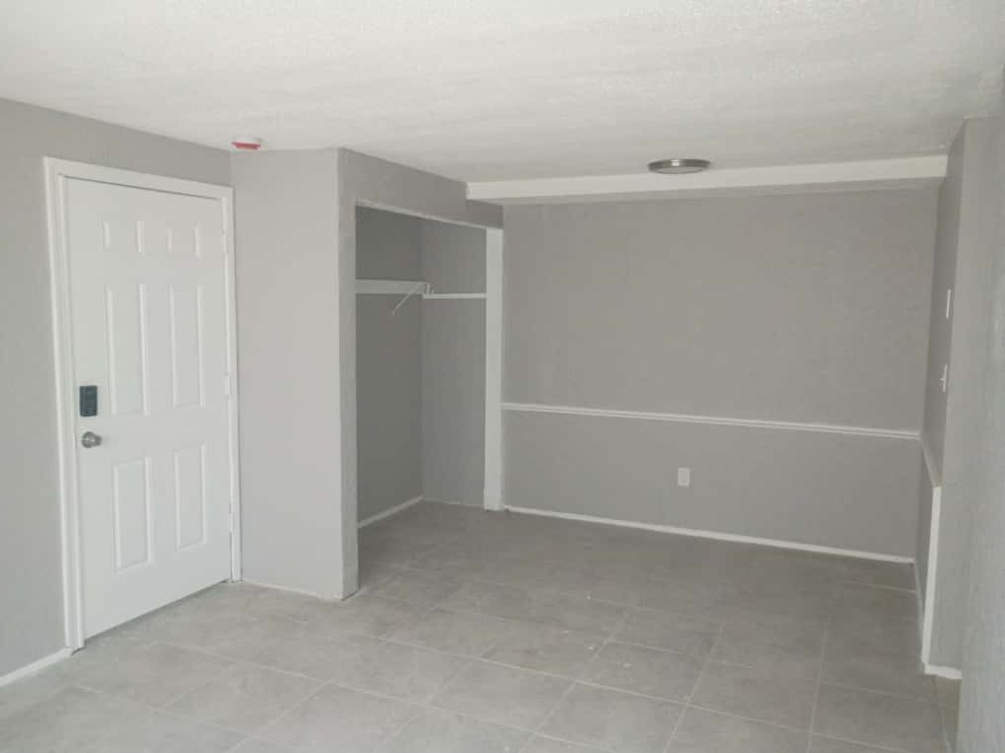 East Cleveland Apartment: 13420 Euclid Ave