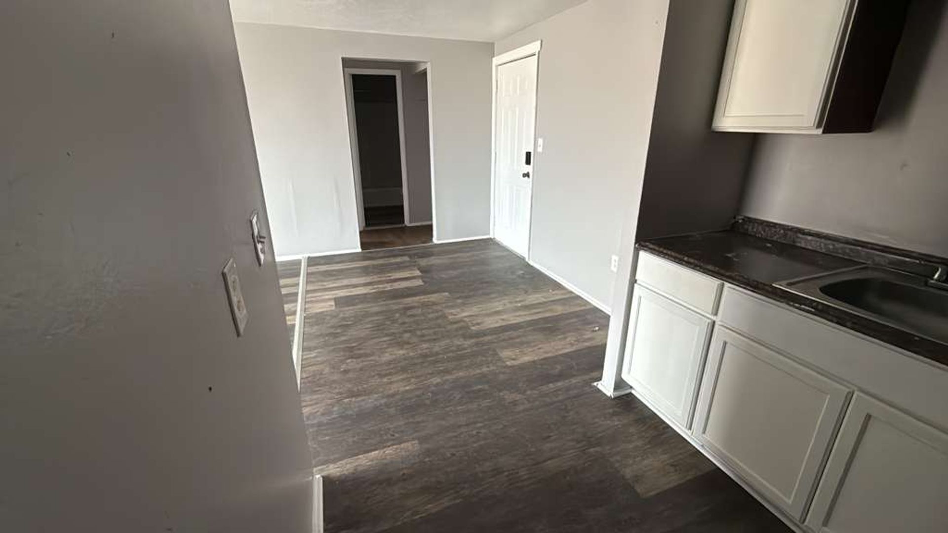 East Cleveland Apartment: 13540 Superior Rd