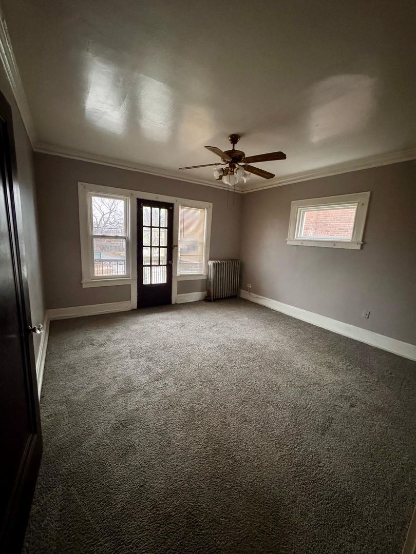 Cleveland Apartment: 14300 Lakashore Blvd