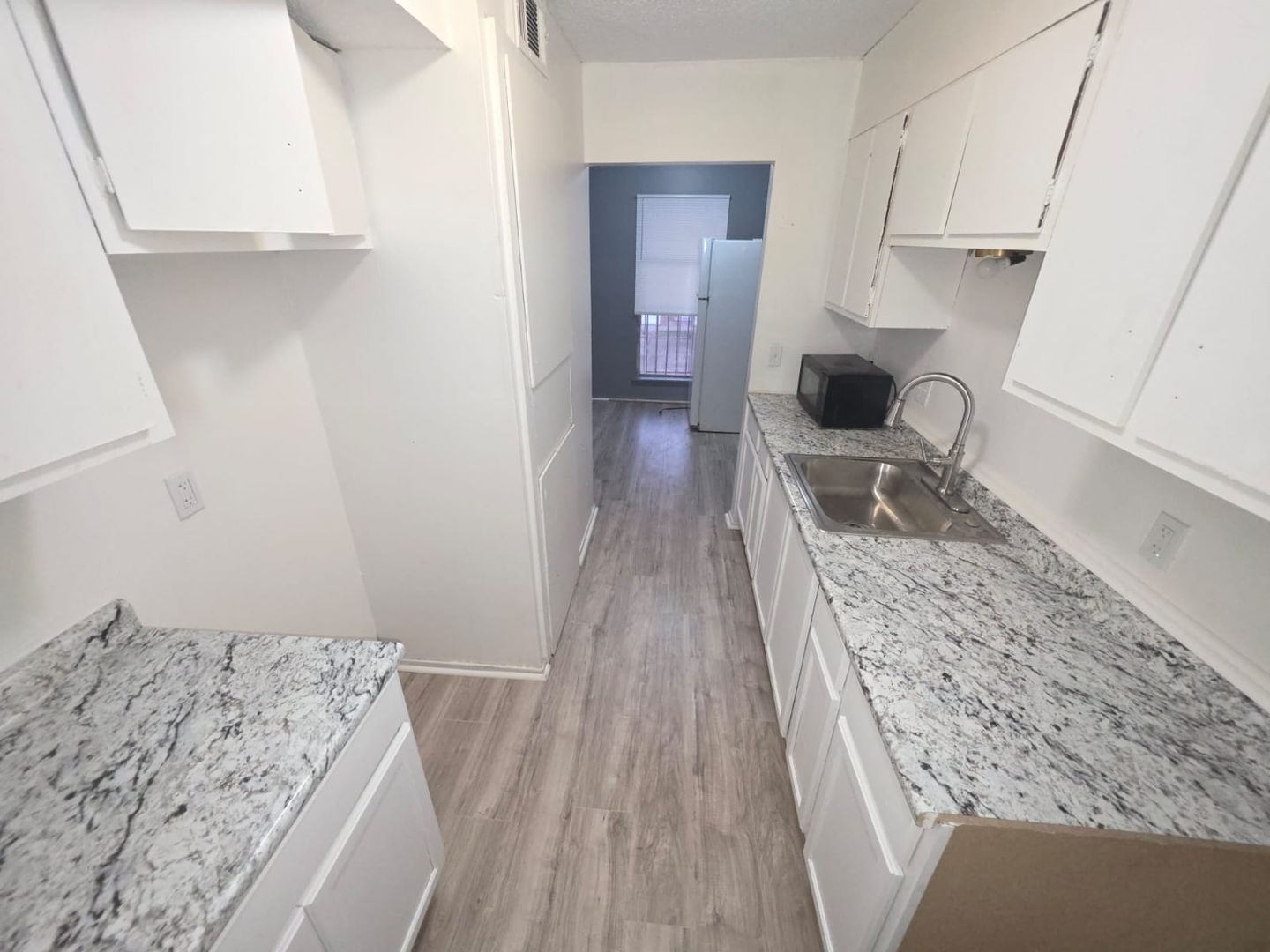 Jackson Apartment: 1505 North West Street