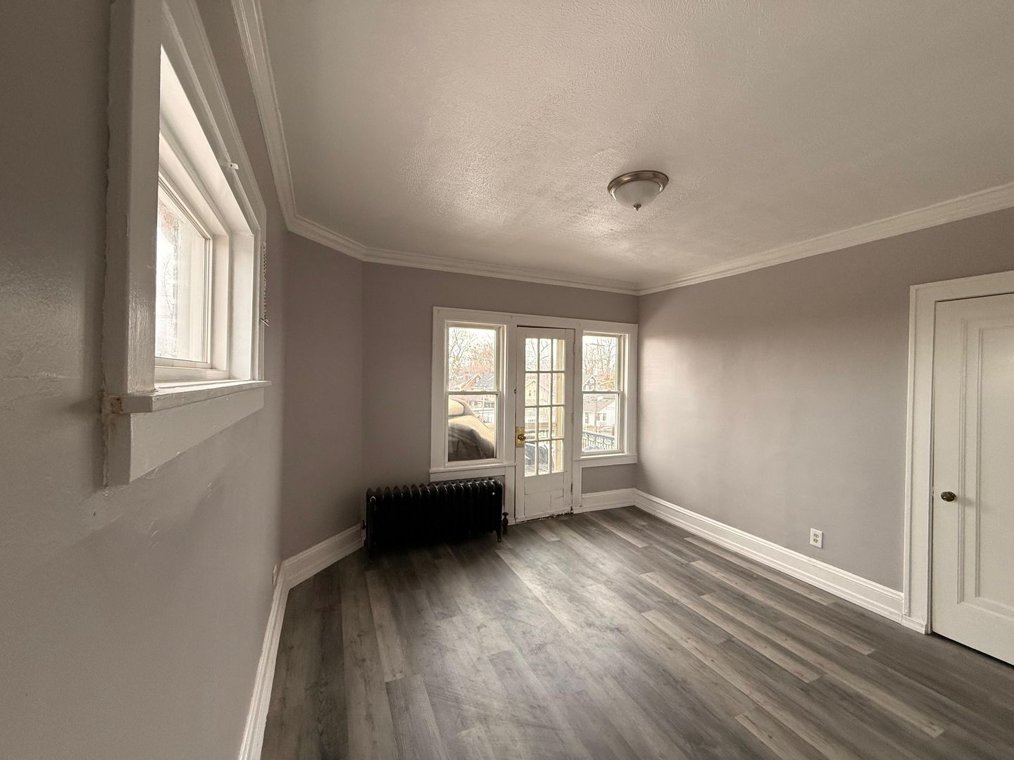 Cleveland Apartment: 14300 Lakashore Blvd