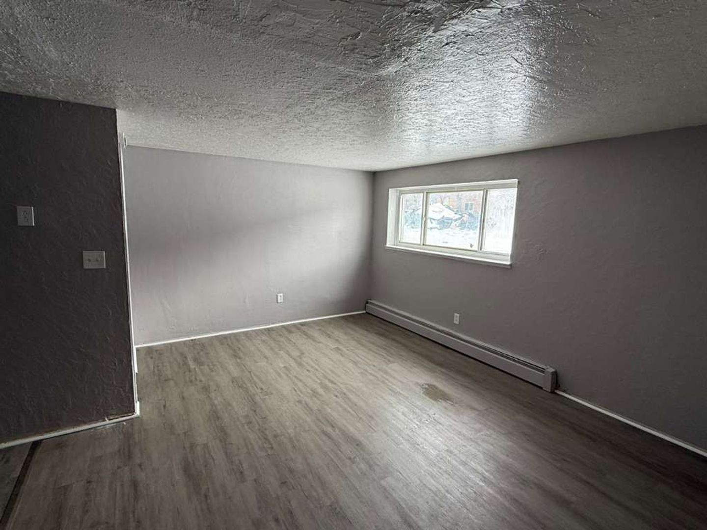 East Cleveland Apartment: 13420 Euclid Ave