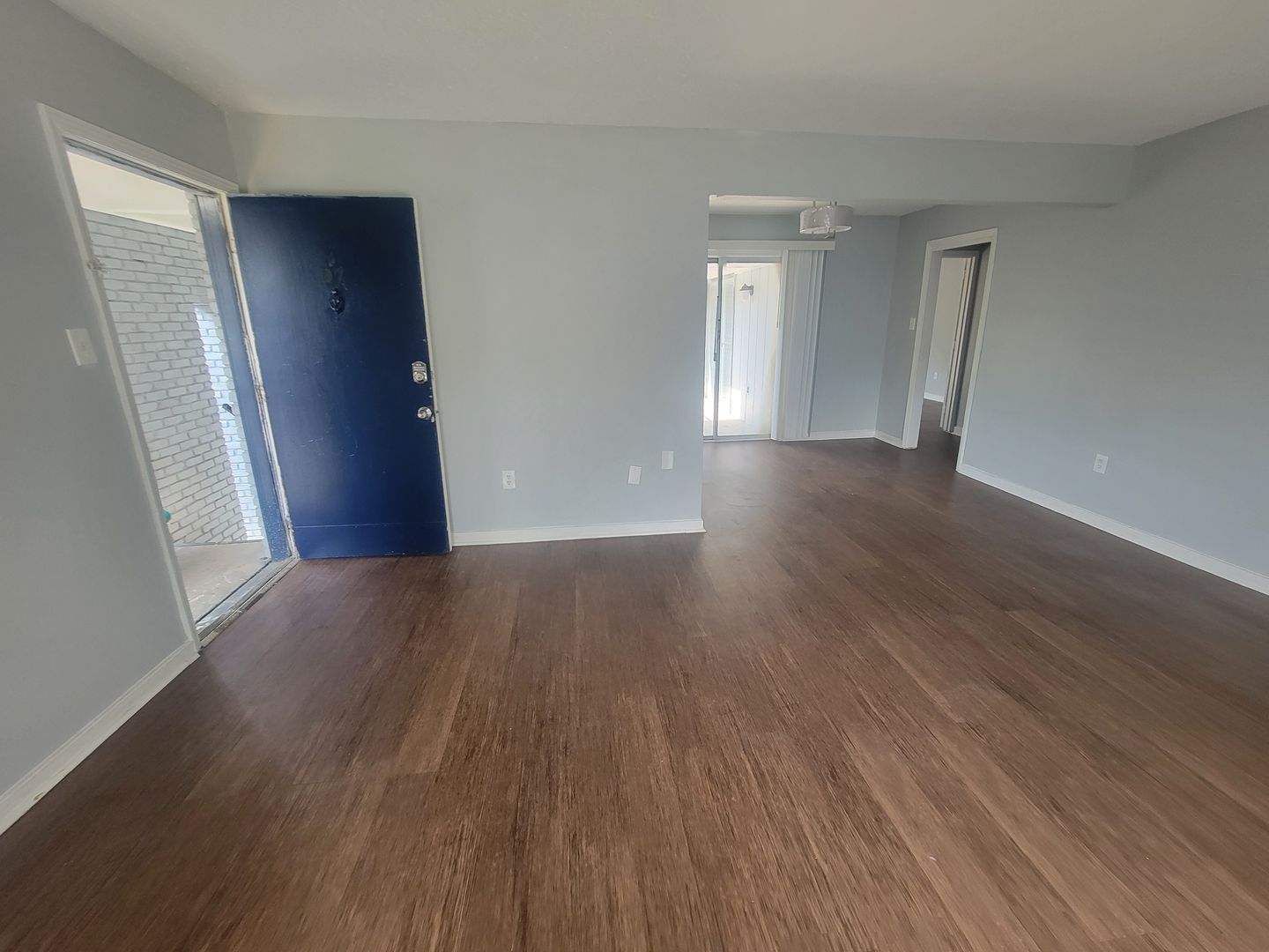 Jackson Apartment: 225 W McDowell Road