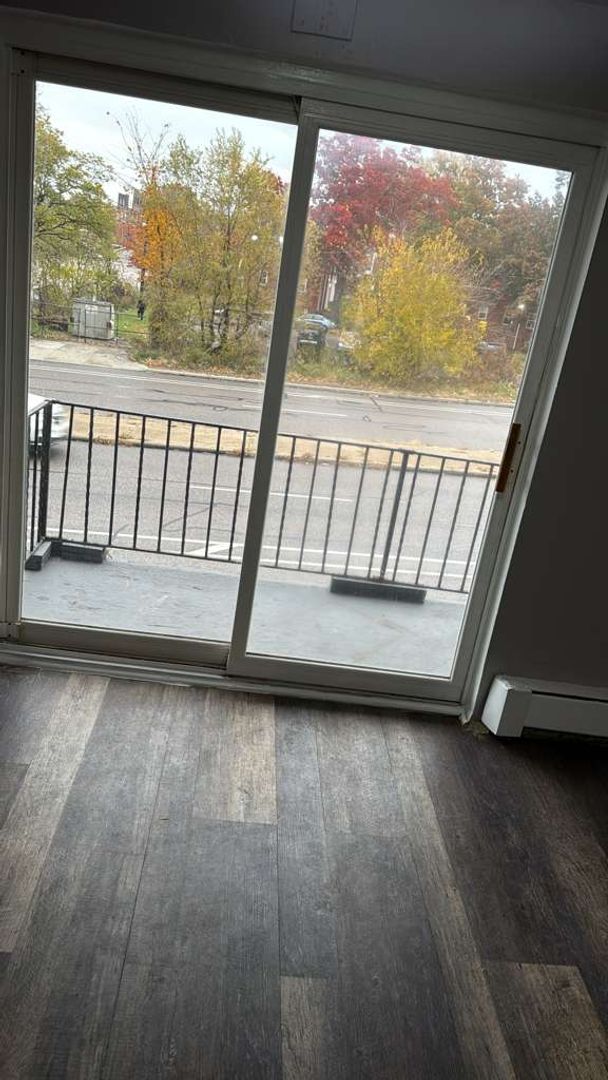 East Cleveland Apartment: 13540 Superior Rd