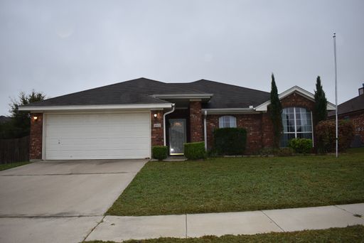 3bd/2ba Pet friendly home with wood burning fireplace and minutes from Ft Hood! – photo 1