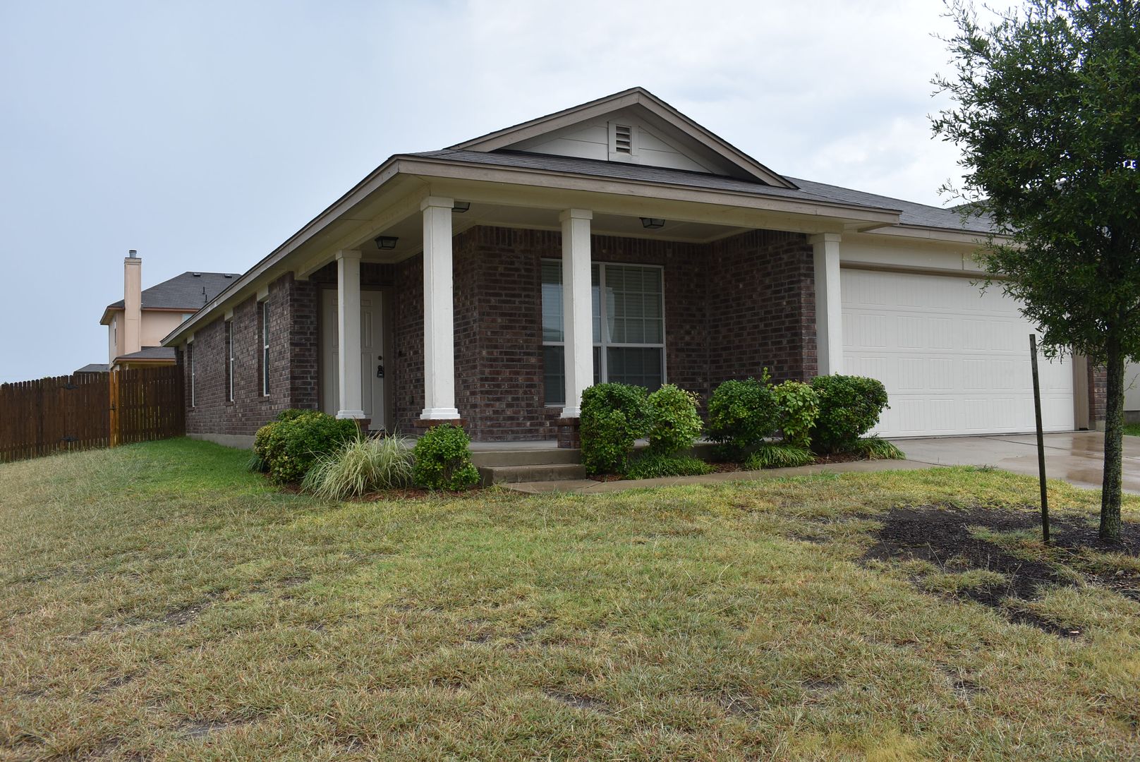 Killeen House: 4600 Honeystreet Bridge Ln