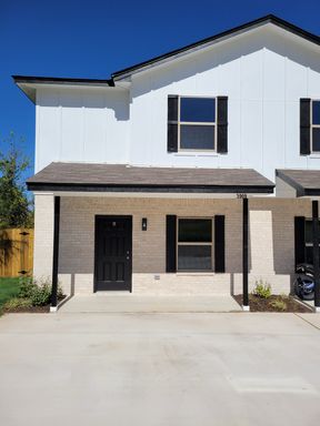 Spacious 3 Bedroom Duplex in Killeen! – photo 1
