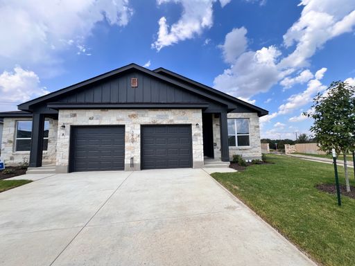Brand New 3 BR Duplex In The Preserve At Thousand Oaks – photo 1