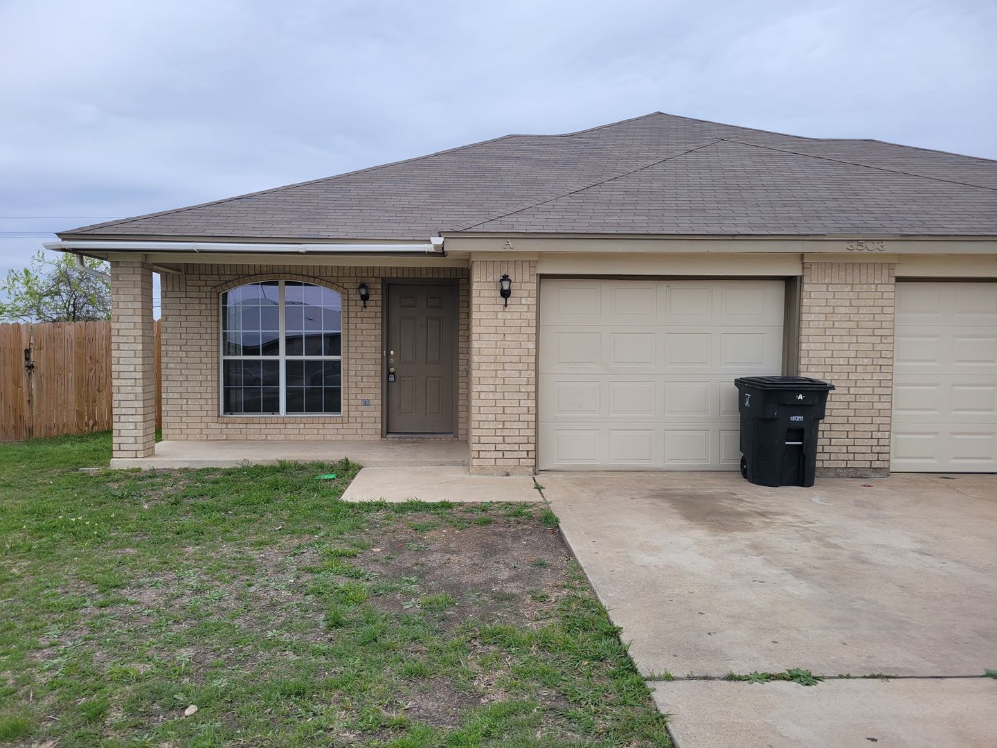 Killeen Apartment: 3503 Dustin Court
