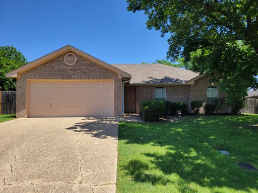 Newly Remodeled 4 BR 2 Bath Next to Harker Heights Community Park! – photo 1