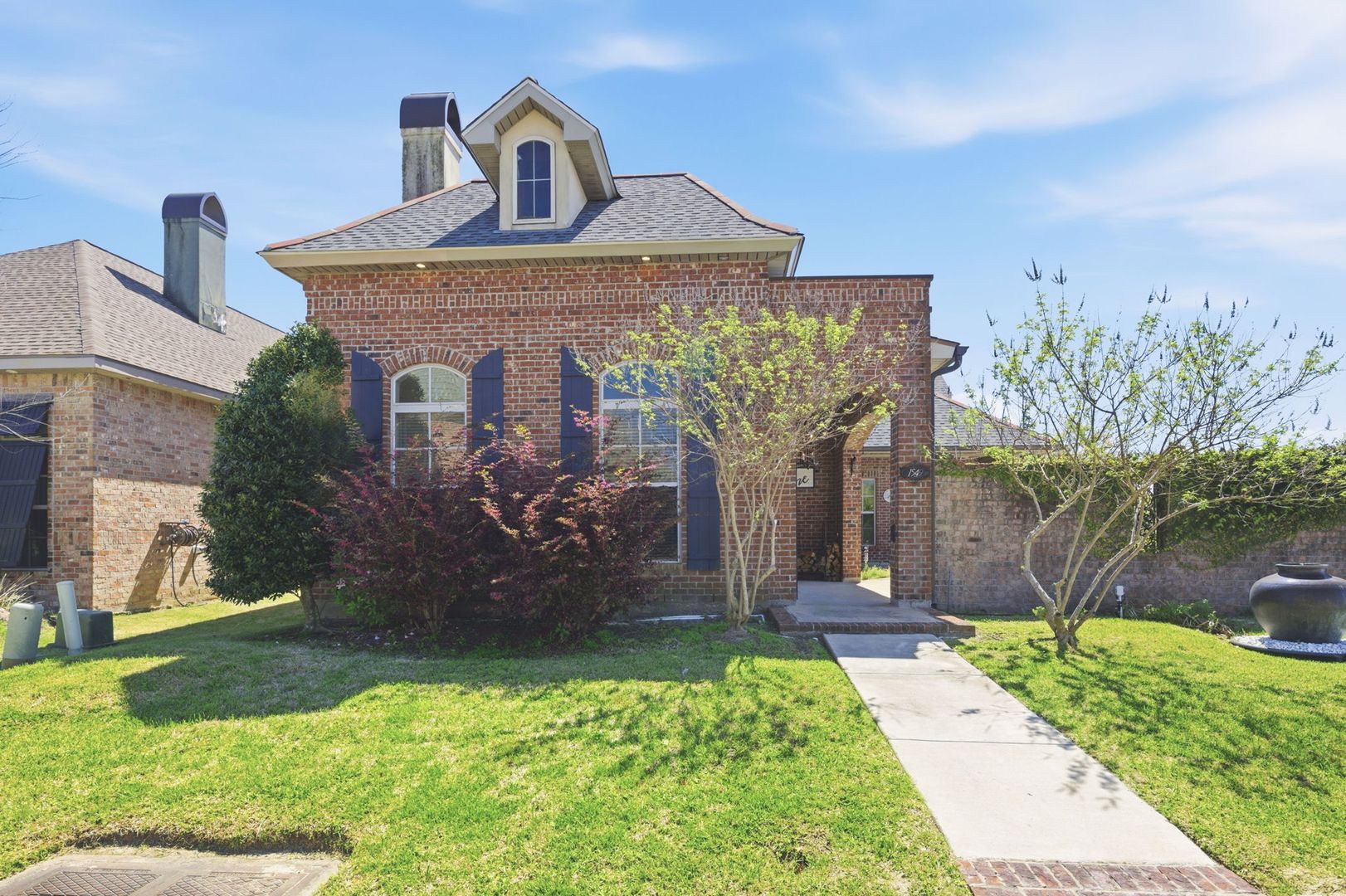 Lake Charles House: 1549 L'Acadie Dr