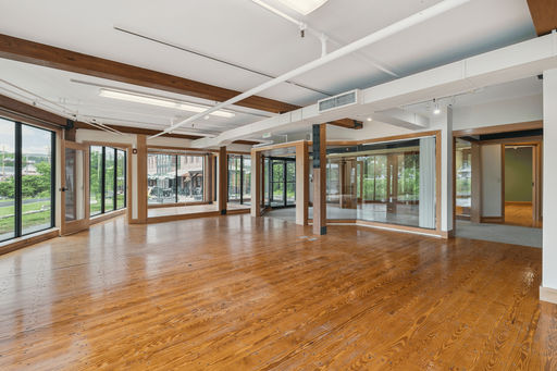 8 Glen Road - 001