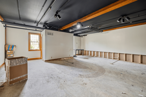 8 Glen Road - 005