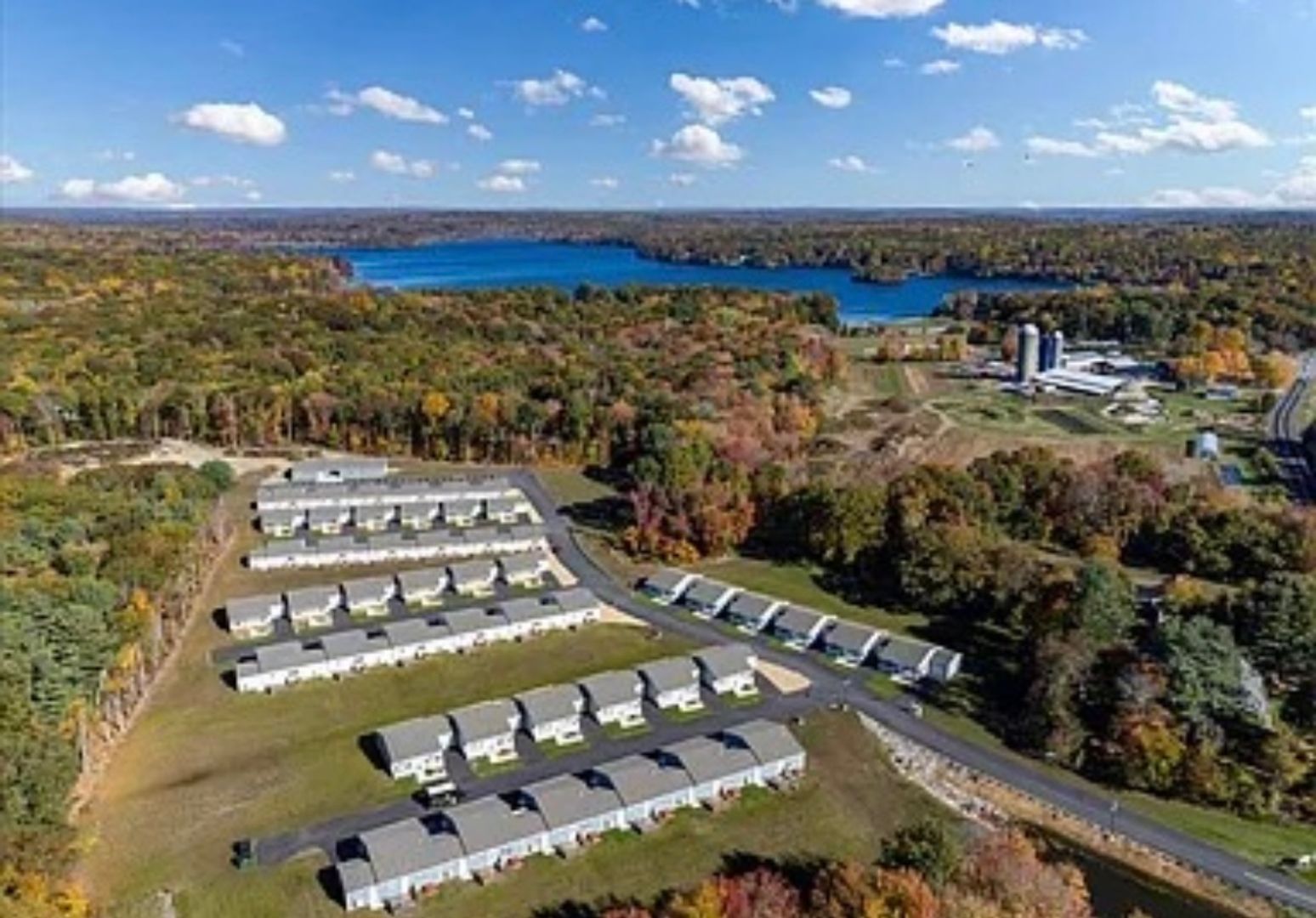 Salem Apartment: 470 Norwich Road