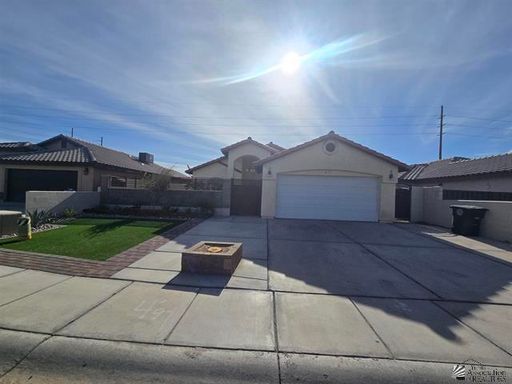 Great Location in San Luis!