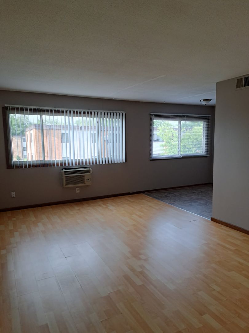 Fridley Apartment: 191 Island Park Drive NE