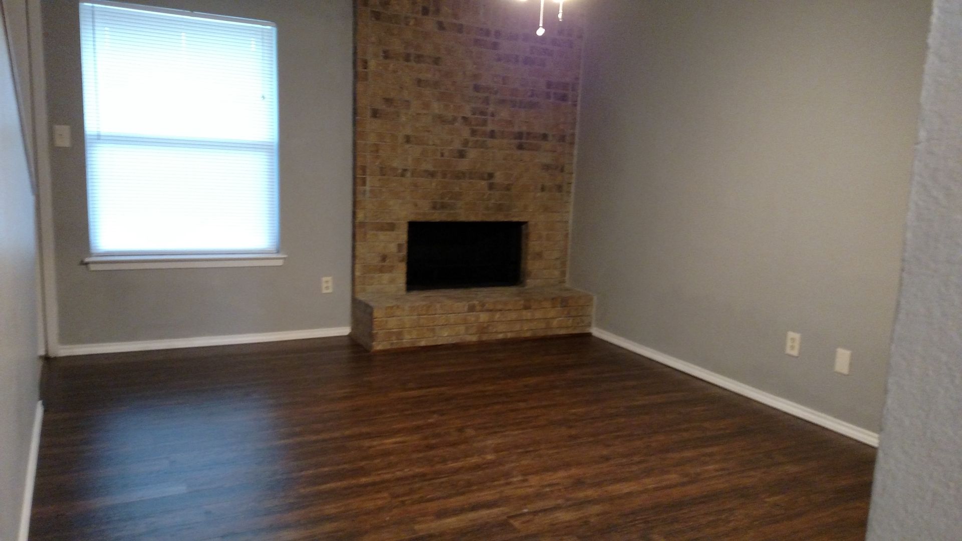 Arlington Apartment: 2017 Paisley Dr.