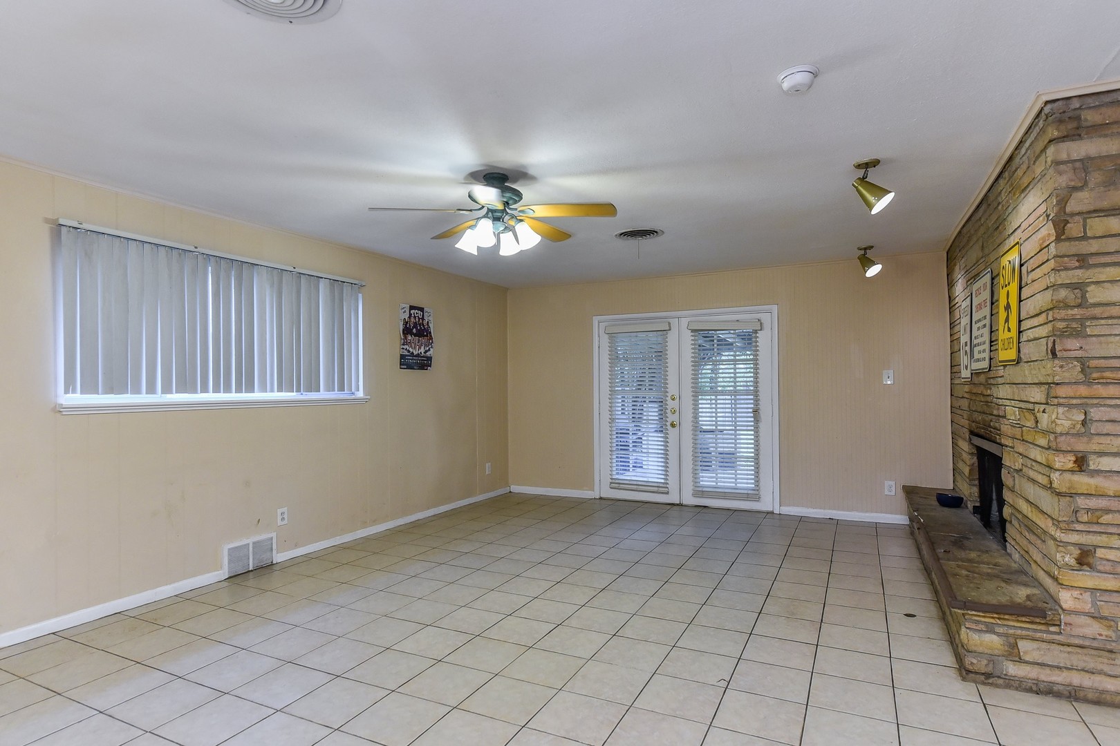 Renting for 2024-2025 3 BR/2 BTH TCU Area Home