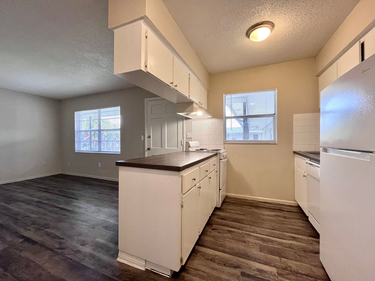 Tampa Apartment: 4002 S Manhattan Ave