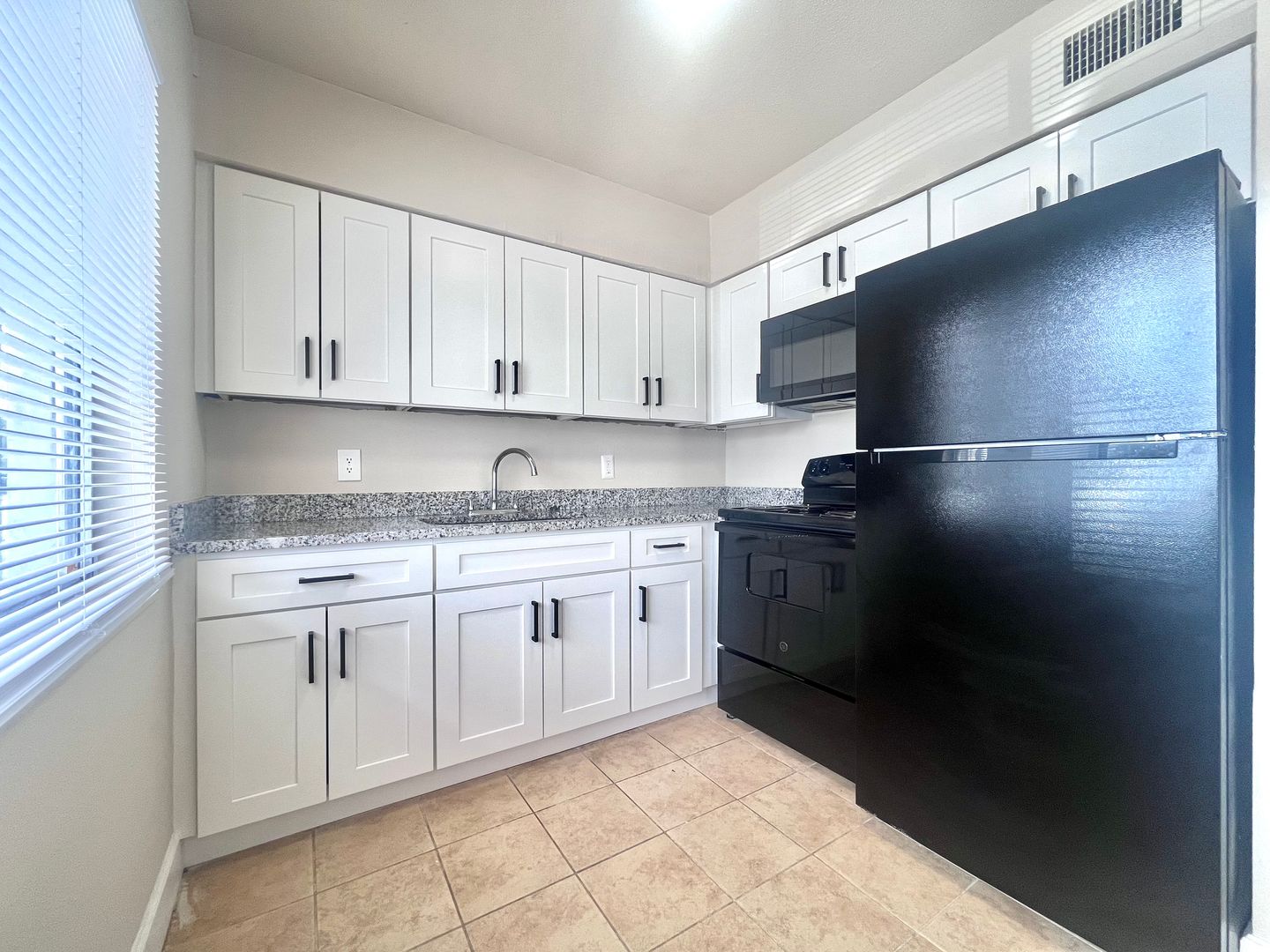 St. Petersburg Apartment: 600 76th Ave N