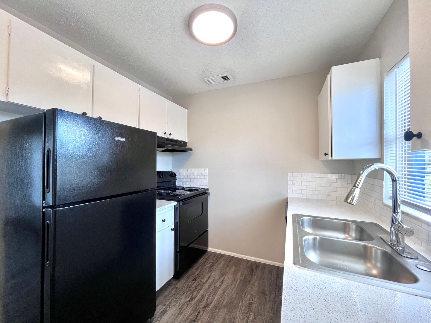 Tampa Apartment: 4002 S Manhattan Ave