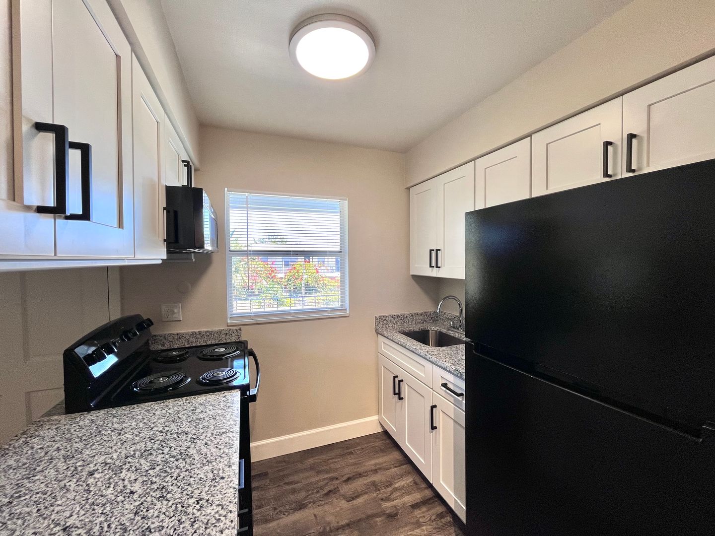 Tampa Apartment: 4002 S Manhattan Ave