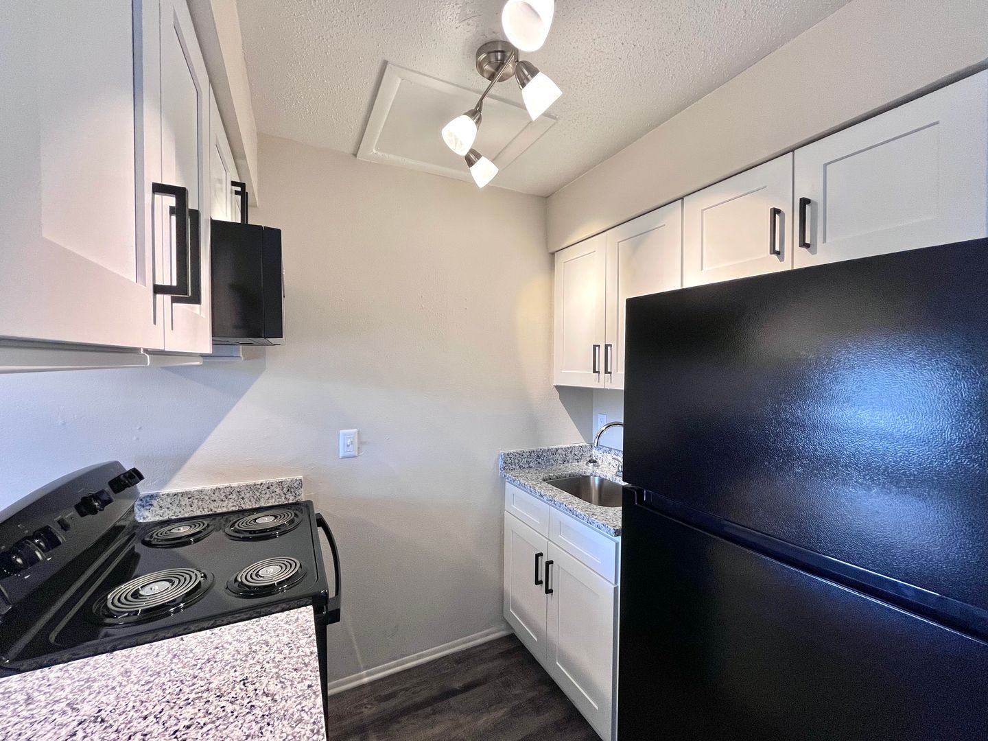 Tampa Apartment: 4002 S Manhattan Ave