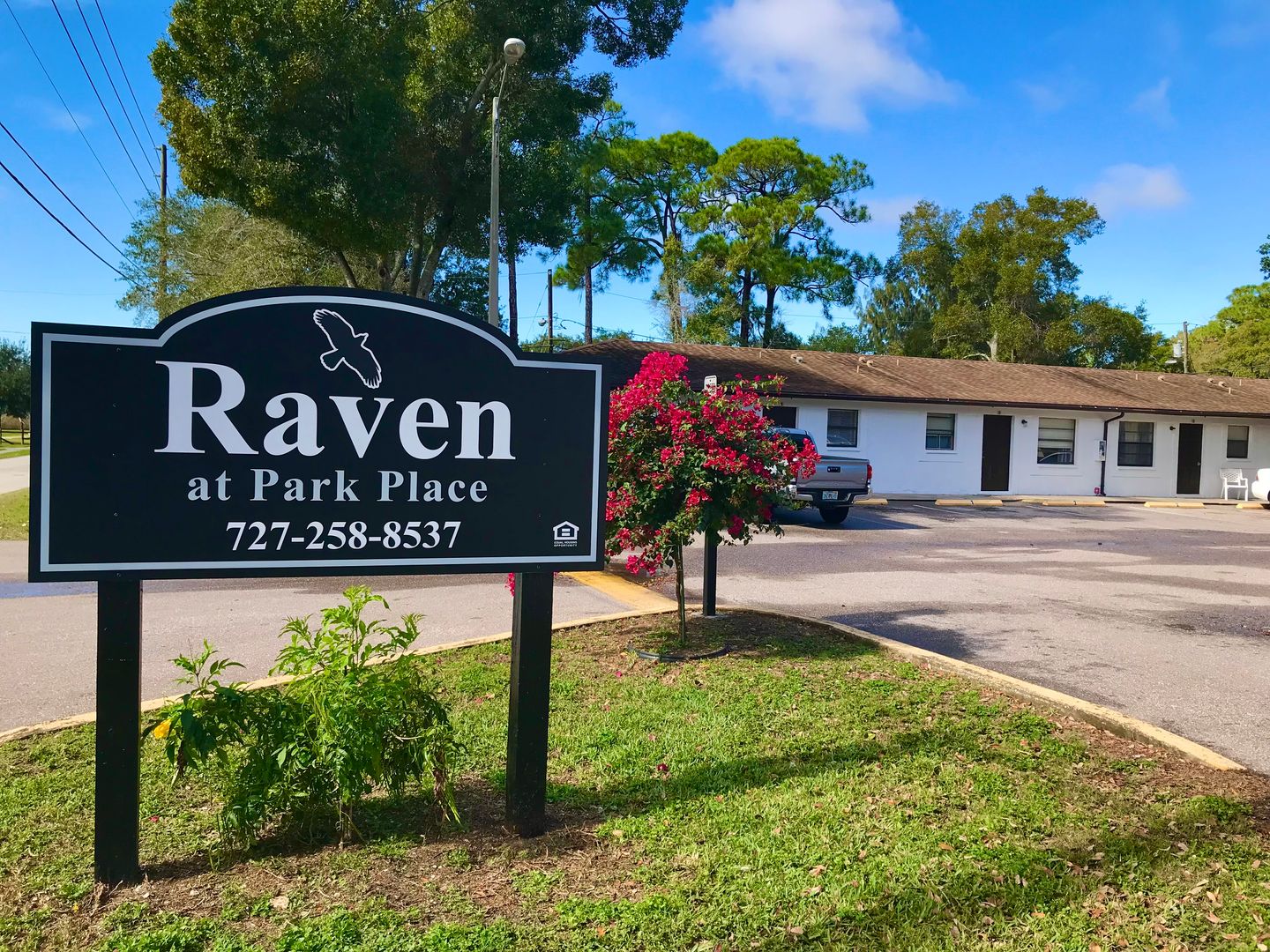 Pinellas Park Apartment: 4071 76th Ave N