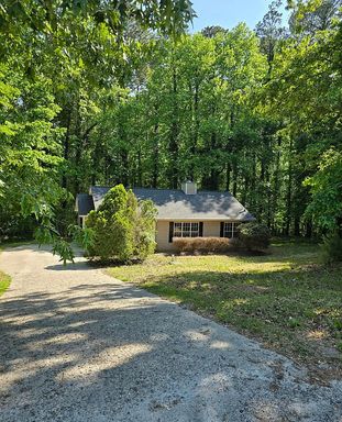 3 Bedroom House – 5445 Mercedes Dr, Cumming, GA 30041-4811