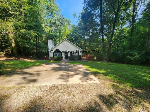 Private Ranch Home close to lake! – photo 1