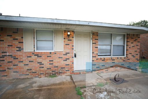 Recently renovated 2 bed, 1 bath apt – photo 1