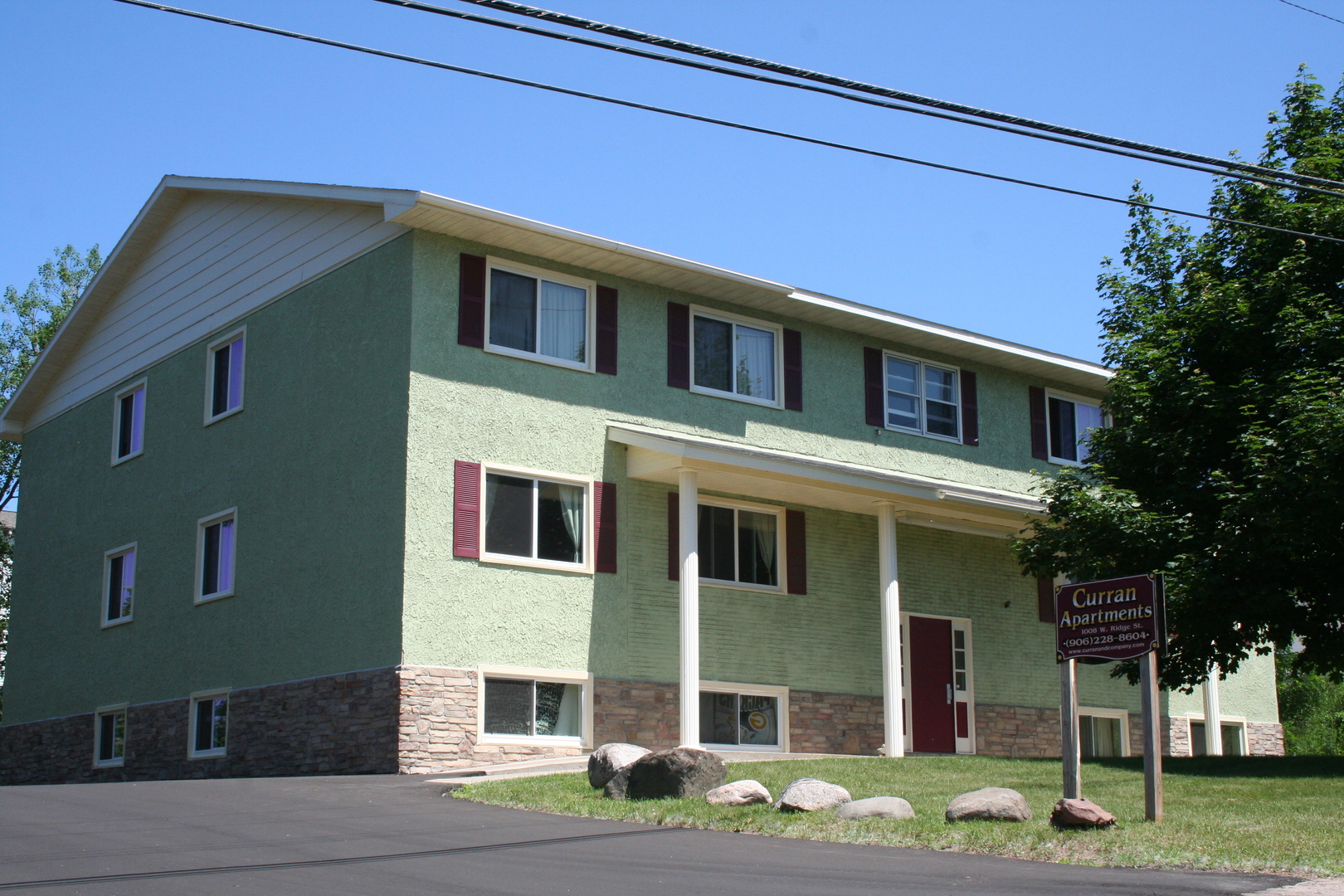 Marquette Apartment: 1008 W Ridge Street