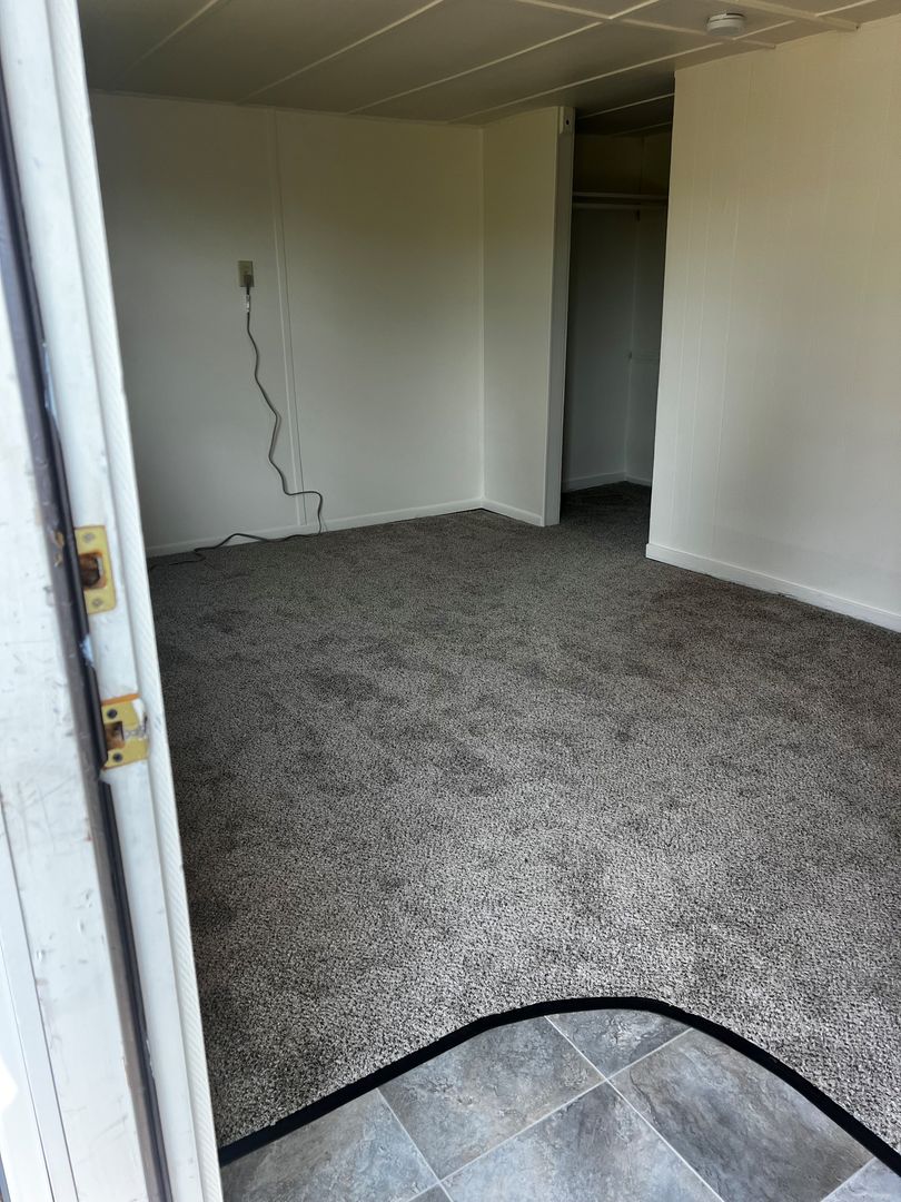 Marquette Apartment: 203 Hotel Place