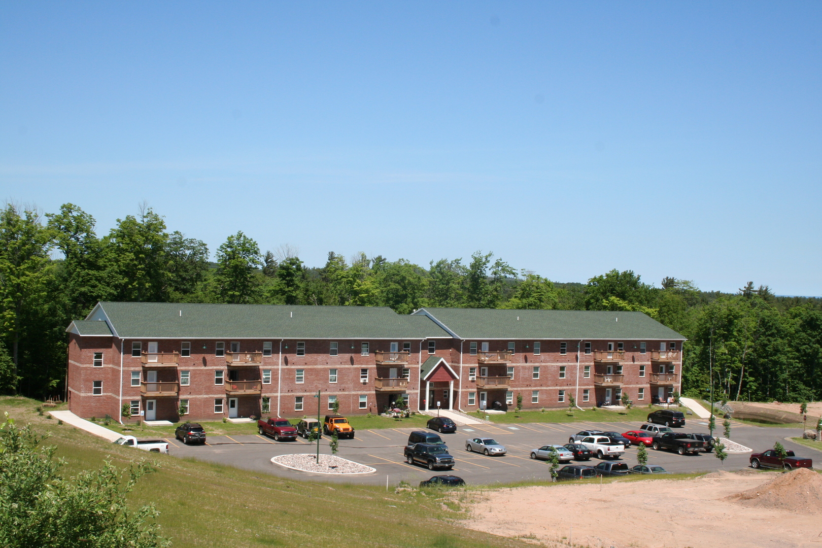 Marquette Apartment: 2732 Scenic Drive
