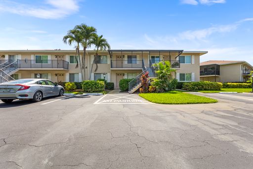 ** NAPLES SUNRISE ** 2 BED / 2 BATH - CONDO - TURNKEY FURNISHED - SEASONAL OR SHORT TERM RENTAL – photo 1