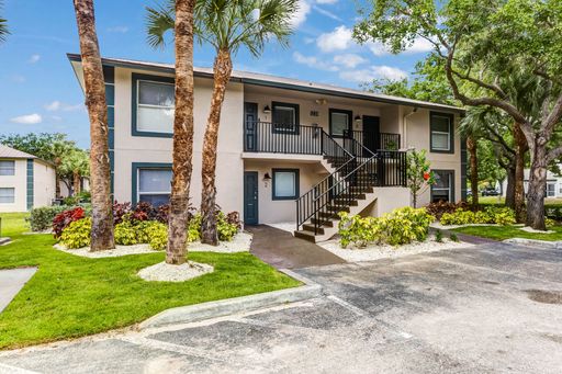 ** RESIDENCES ON 16TH ** 2 BED / 2 BATH ** ANNUAL ** NO HOA ** PET FRIENDLY ** – photo 1
