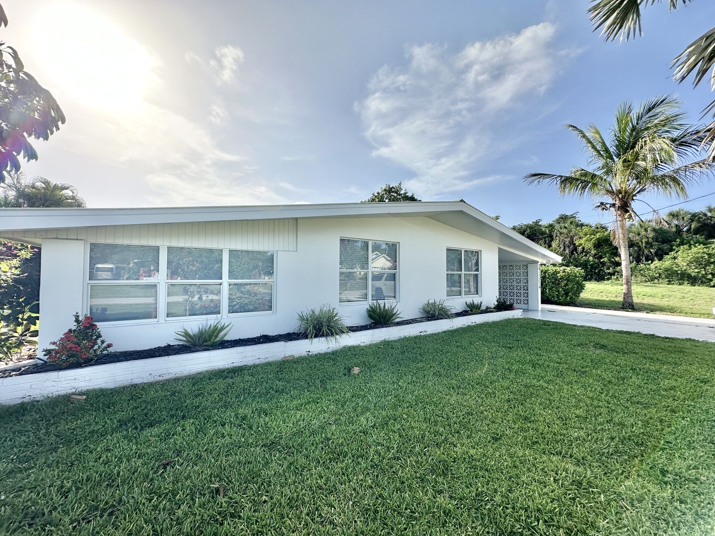 Bonita Springs House: 27304 Buccaneer Drive