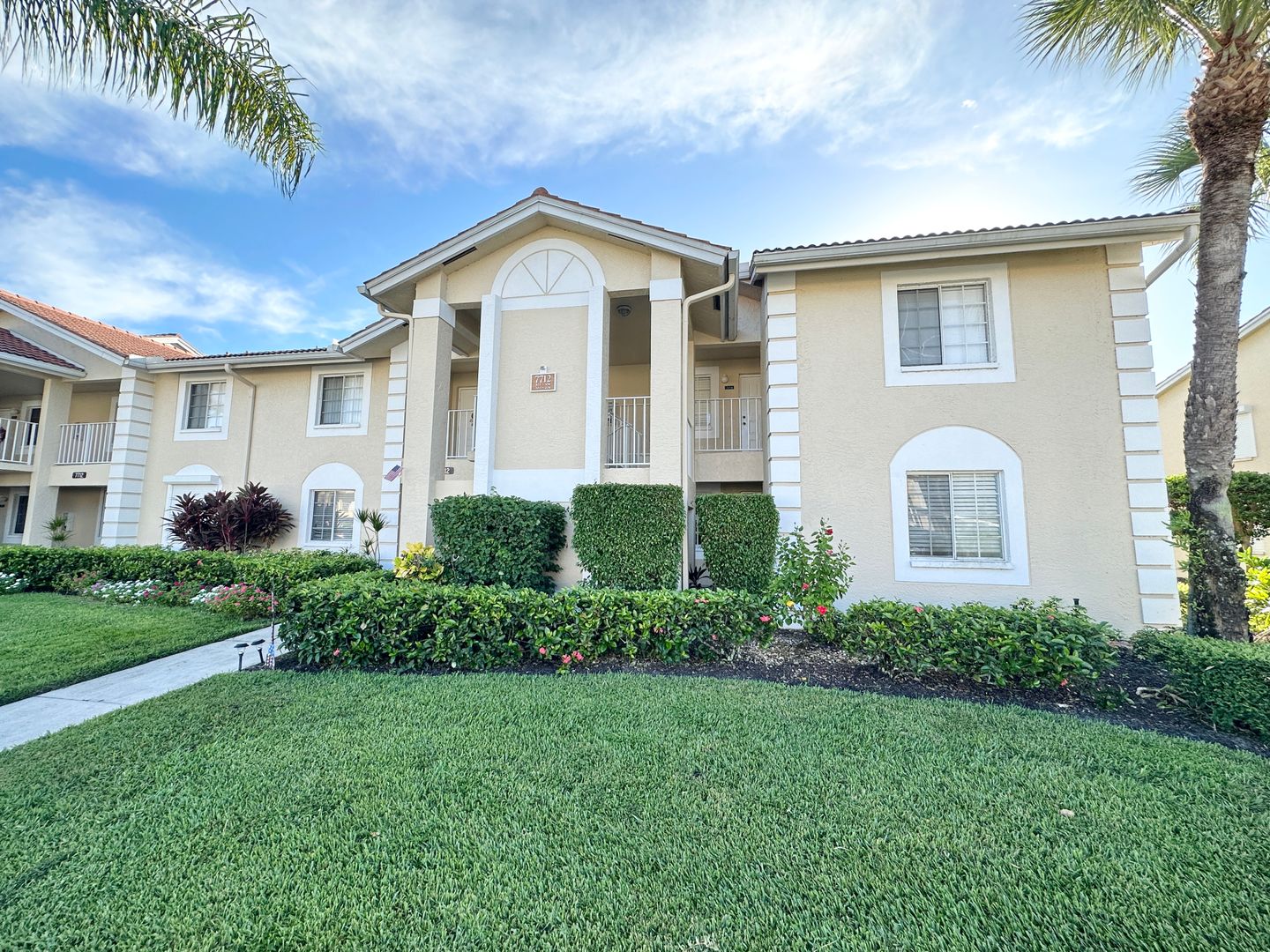 Naples Condo: 7712 Jewel Lane