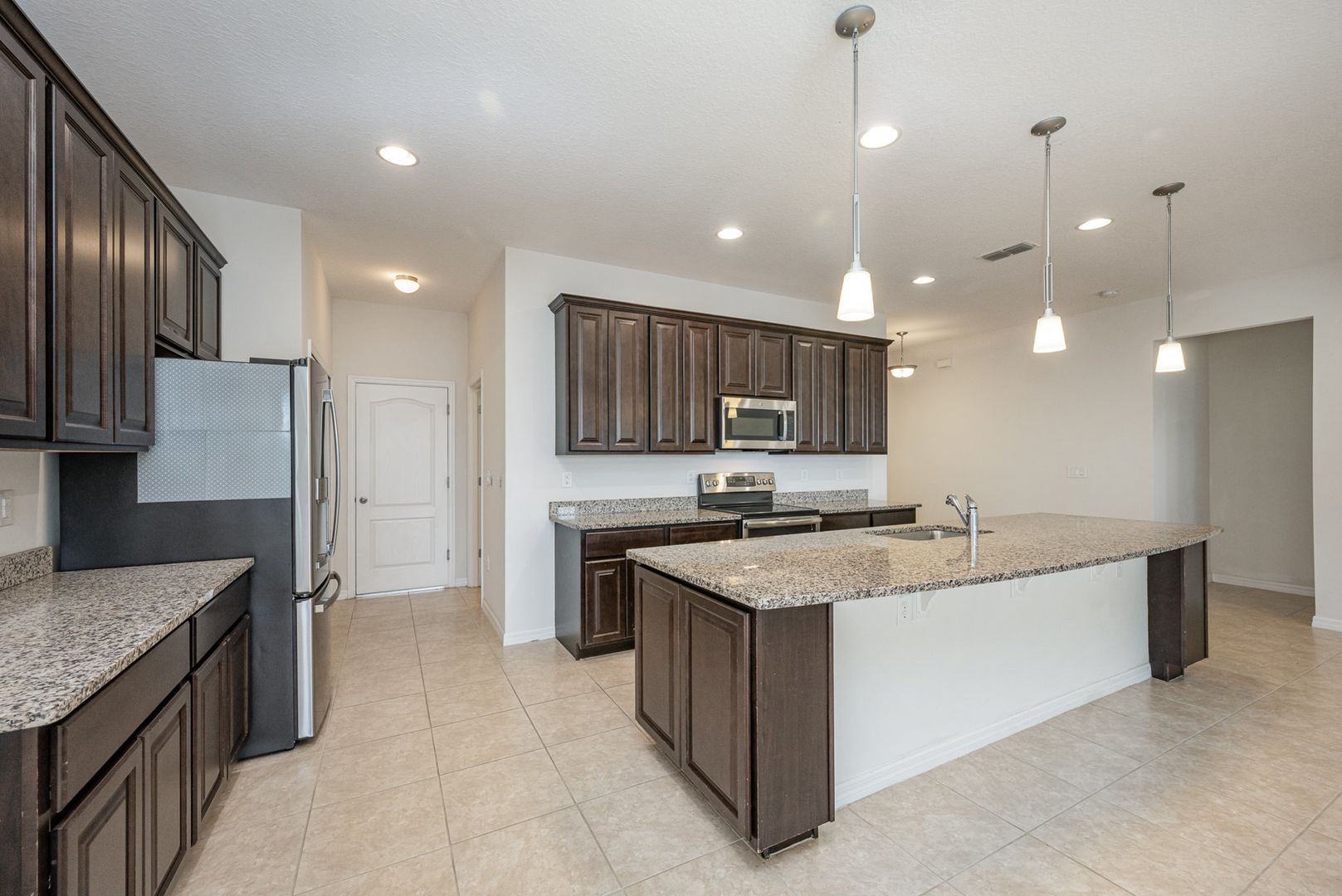 Cocoa House: 1421 Mycroft Dr