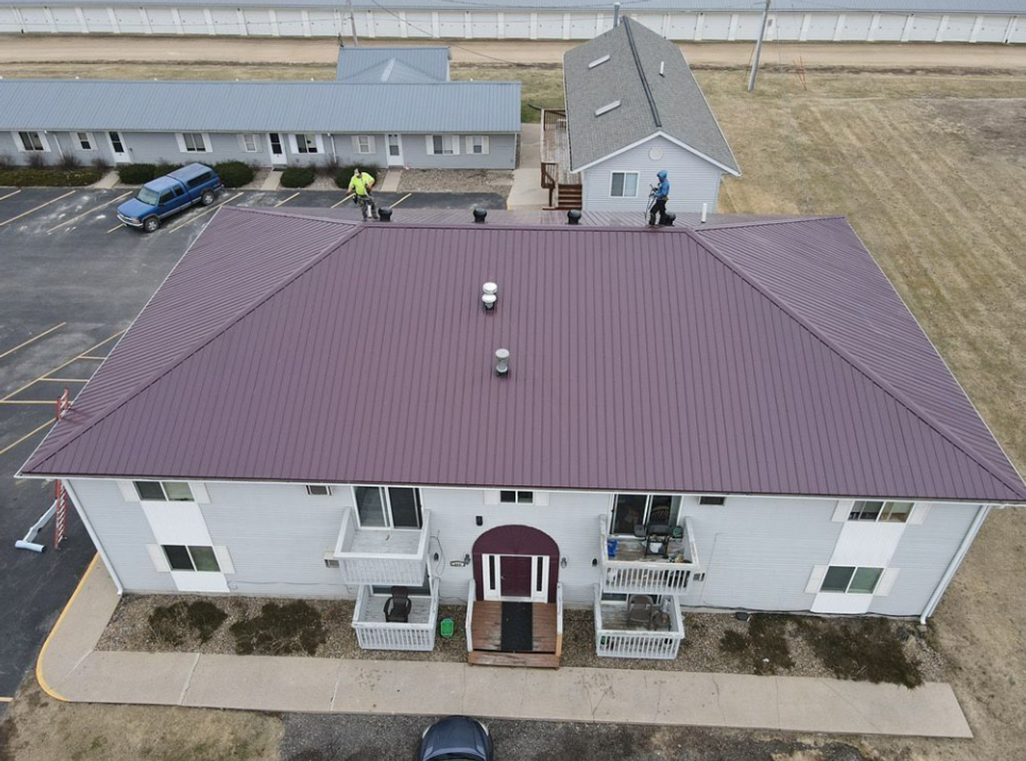 Lisbon Apartment: 245 E Business 30