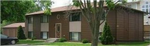 $995 | 2 Bedroom 2 Bath | Central A/C | Garage | Laundry in Bldg.