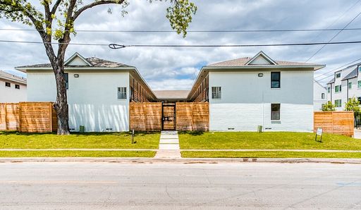 The Wilshire - Elevated Living in Dallas – photo 1