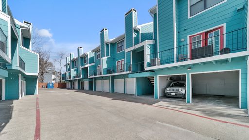 Columbia Oaks, a premier apartment community located in the vibrant city of Dallas, TX. – photo 1