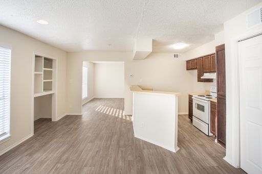Set in the heart of Old East Dallas, we would like to introduce Gaston Lofts – photo 1