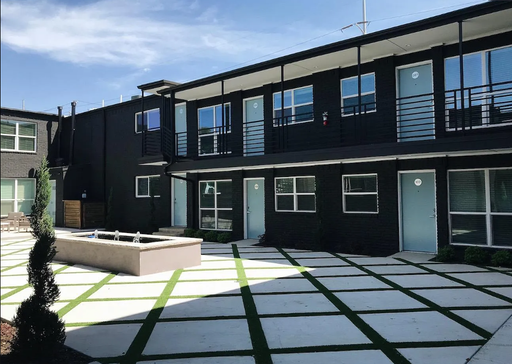 The District - Oak Lawn – photo 1