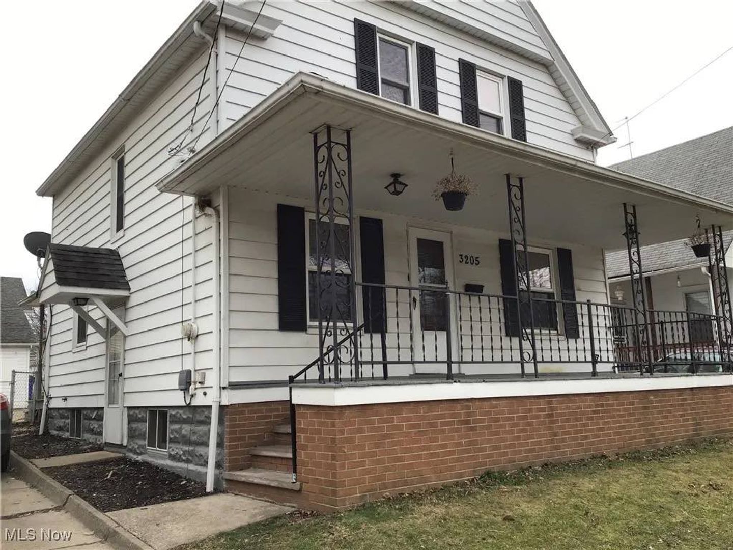 Cleveland House: 3205 Searsdale Avenue