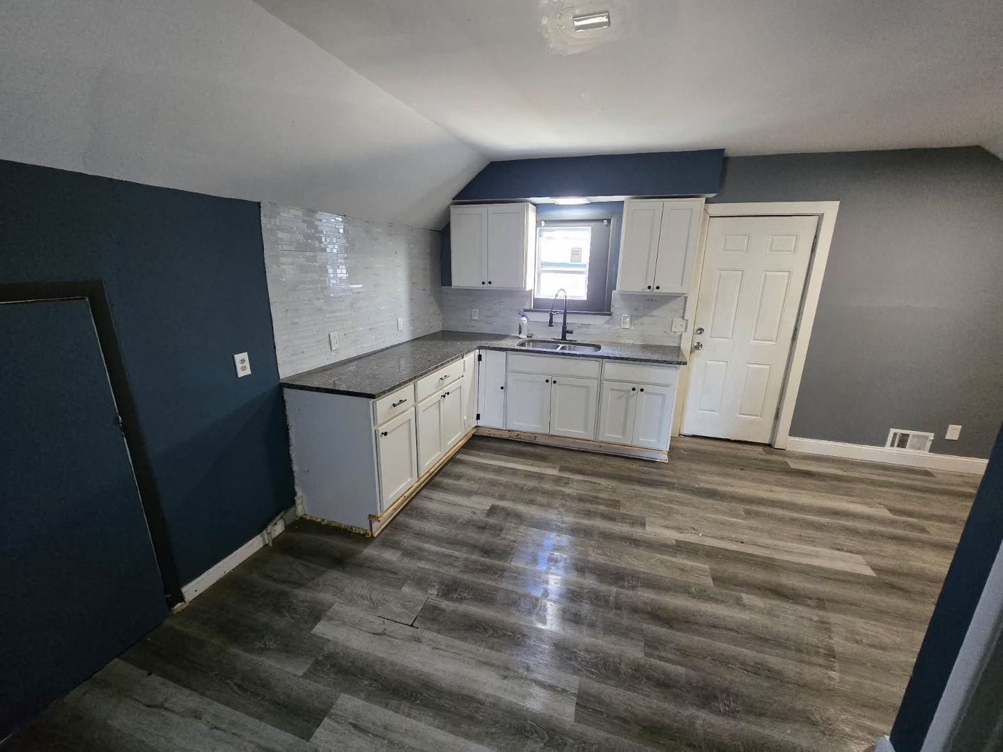 Cleveland Apartment: 3172 West 73rd Street